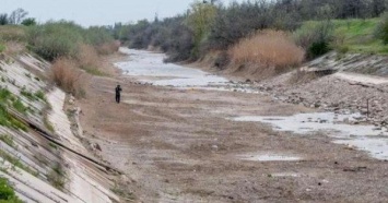 Советник Зеленского недоволен отказом Украины подавать воду в Крым