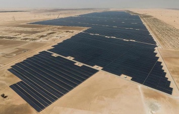 В ОАЭ запустили крупнейшую солнечную электростанцию в мире