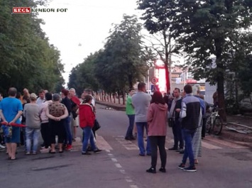 Жители улиц Гетьманской и Дарвина, перекрывшие дорогу в Кривом Роге 8 июля, обратились к СМИ с воззванием