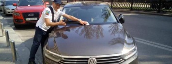 В Киеве начали штрафовать водителей за неправильную парковку