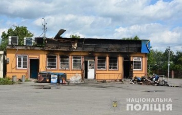 Под Киевом сожгли имущество депутата (фото)