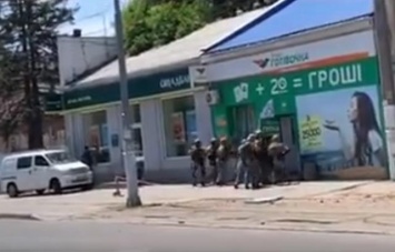 В Одессе спецназ взял штурмом офис "Вашей Готивочки" с заложницами (видео)