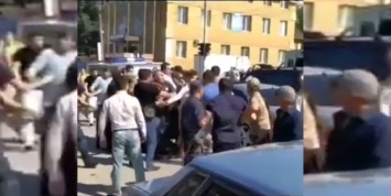 В Дагестане стрелявшие на свадьбе гости подрались с полицейскими