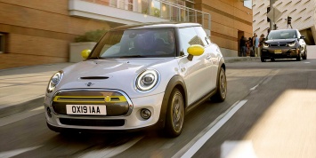 MINI показал свой первый серийный электрокар Cooper SE