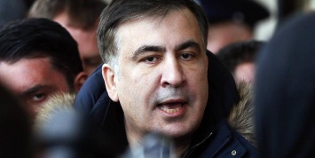 Саакашвили во время драки сломал руку пенсионерке