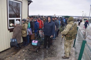HRW призвала Украину решить пенсионные проблемы жителей оккупированного Донбасса