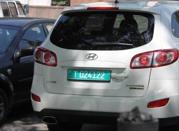 Электромобили в Украине получат зеленые номера