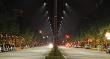 На 20 улицах Соломенского района модернизируют освещение