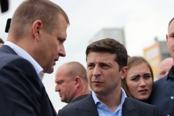 Зеленский пообещал деньги на новый аэропорт Днепра: "Мы поможем"