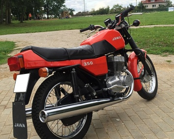 У священника с Херсонщины украли раритетный мотоцикл