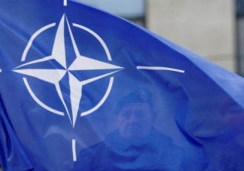 В НАТО обеспокоены поставками российских комплексов С-400 в Турцию