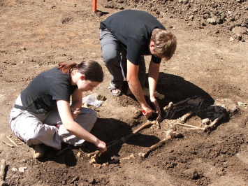Жуткая находка археологов перепугала всю Украину: дети без конечностей и перемытые кости