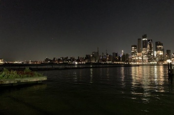 В Нью-Йорке более 70 тысяч жителей остались без света