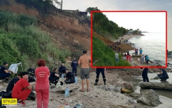Под завалами ищут людей: на пляже Одессы произошел оползень