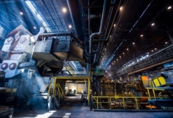 НЛМК сократила производство и продажи стали