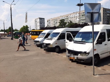 В Николаеве сотрудники Укртрансбезпеки после проверки «дисквалифицировали» одну маршрутку (ФОТО)
