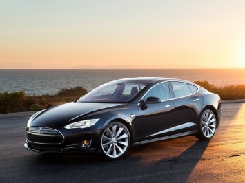 Рабочие Tesla признались в использовании изоленты при сборке машин