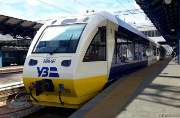 Число пассажиров поездов в аэропорт Борисполь преодолело отметку в 500 тысяч