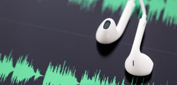 Apple хочет конкурировать со Spotify с помощью подкастов