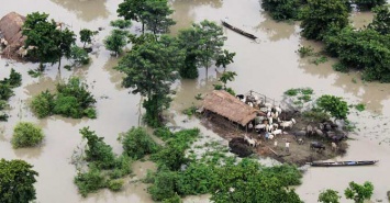 В Индии почти шесть миллионов человек оказались в зоне стихийного бедствия