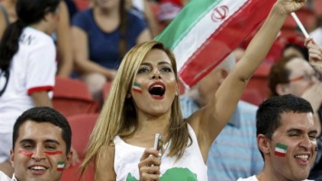 Иранским женщинам разрешили посещать матчи отбора ЧМ-2022