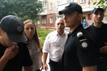 На Сумщине "разборки" кандидатов в депутаты Бондаренко и Семенихина закончились скандалом и полицией