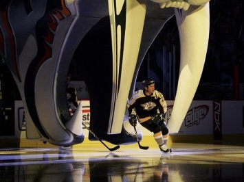 Звезда НХЛ покончил жизнь самоубийством