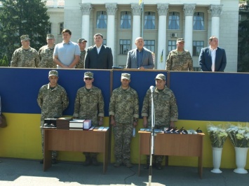На Херсонщине торжественно встретили 57-ю отдельную мотопехотную бригаду имени кошевого атамана Костя Гордиенко