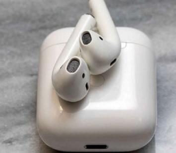 Apple перенесет производство AirPods во Вьетнам