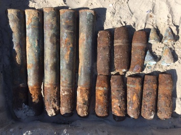 На морском дне у Кинбурна николаевские спасатели обнаружили 17 взрывоопасных предметов (ФОТО)