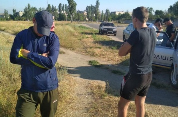 В день тишины в Бердянске задержали работника штаба "Слуги народа" с листовками с черной агитацией