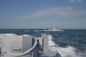 Россияне устроили опасное ЧП в Керченском проливе. ВИДЕО