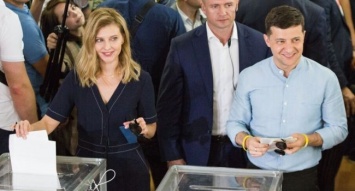 "Выбор сделан": Елена Зеленская показала фото с голосования на участке