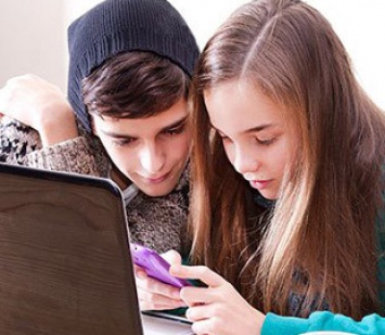 Социальные сети и телевизор оказались опаснее видеоигр для психики подростков