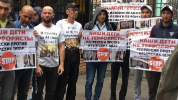 Задержание крымских татар в Москве: суд объявил дату рассмотрения дел