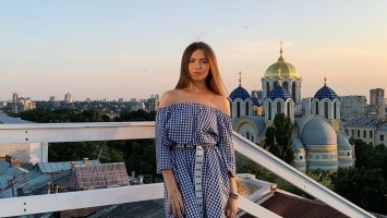 Дочь Елены Кравец покорила поклонников на отдыхе в Одессе (фото)