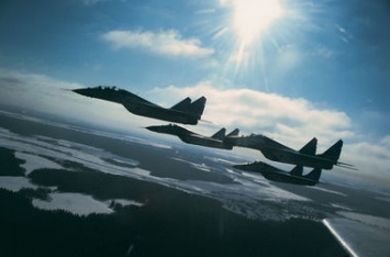 Военный самолет России ворвался в Южную Корею: истребители открыли огонь