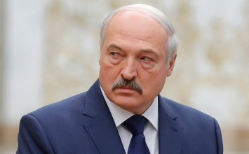Лукашенко будет сажать за символы и героев Украины
