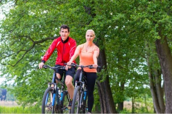 Как может повлиять на здоровье женщины езда на велосипеде
