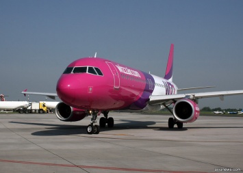 Wizz Air отменил 50 вылетов из Киева за последние 2 недели