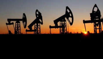 Нефть дорожает, Brent превысила $65 за баррель