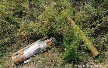 На улице Днепропетровской области нашли оружие и боеприпасы