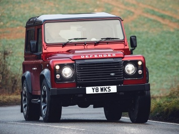 Land Rover улучшил классический Defender для езды по обычным дорогам