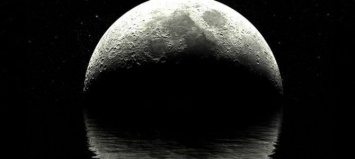 Черная Луна взойдет над Землей: "раз в два с половиной года", названа дата в августе
