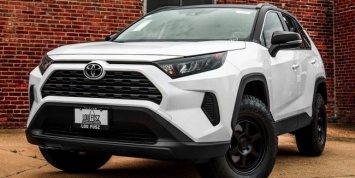 Новый Toyota RAV4 с другим названием и дизайном