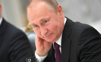 Испуганный Путин громко опозорился на космической презентации: «Аж трупными пятнами покрылся»