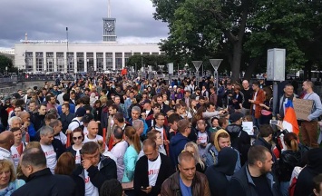 В Москве вспыхнули новые протесты: стянули силовиков, есть задержанные - фото и видео