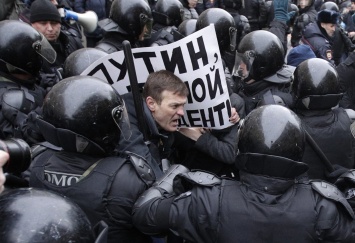 Опубликовано самое жесткое видео протестов в Москве: «Так выглядит русский мир Путина», кадры 18+