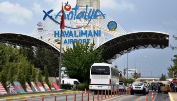 Аэропорт Анталии в июле принимал 20 самолетов в час