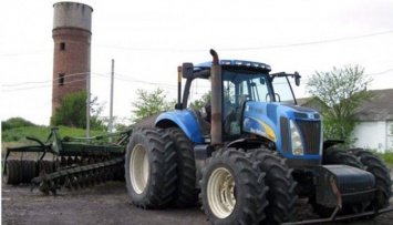 На Полтавщине мошенники продали несуществующих тракторов на 2 миллиона гривень